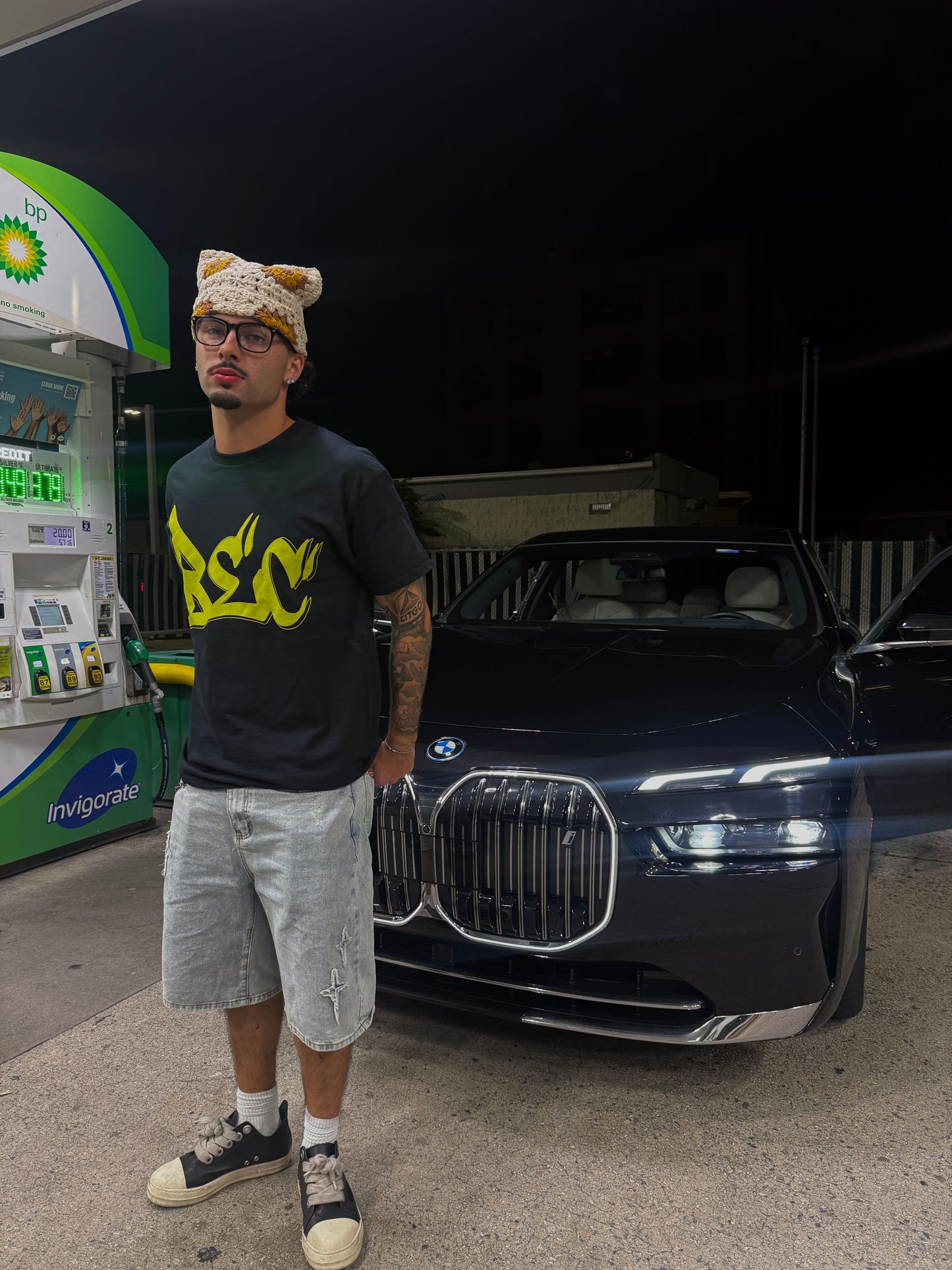 BLACK "BACON EGG & CHEESE" GRAFFITI TEE